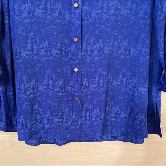Pretty Lightweight Royal Blue Investments Blouse with Adjustable Sleeves Med - Picture 5 of 7